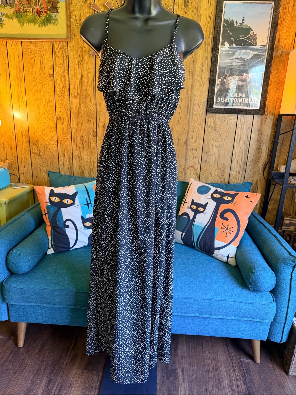 Soprano Ruffled Maxi Dress - Picture 10 of 11